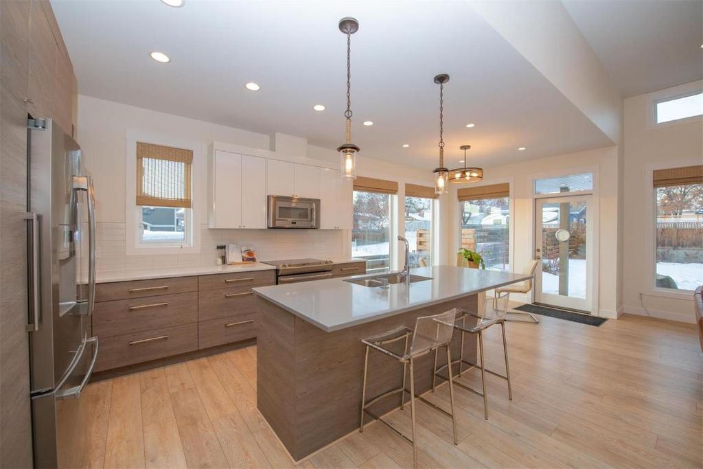 listing image 16516225261671699484