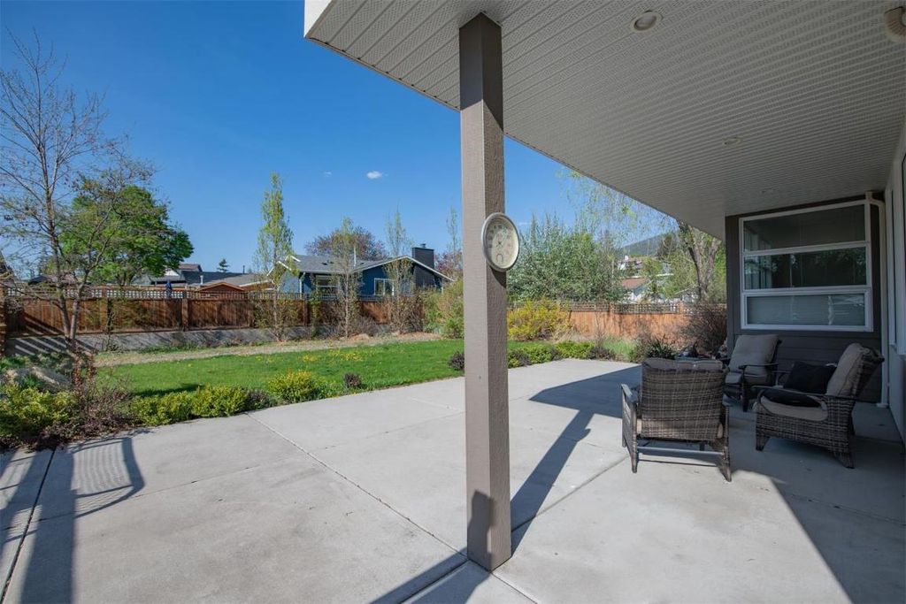 listing image 16518477414379835485