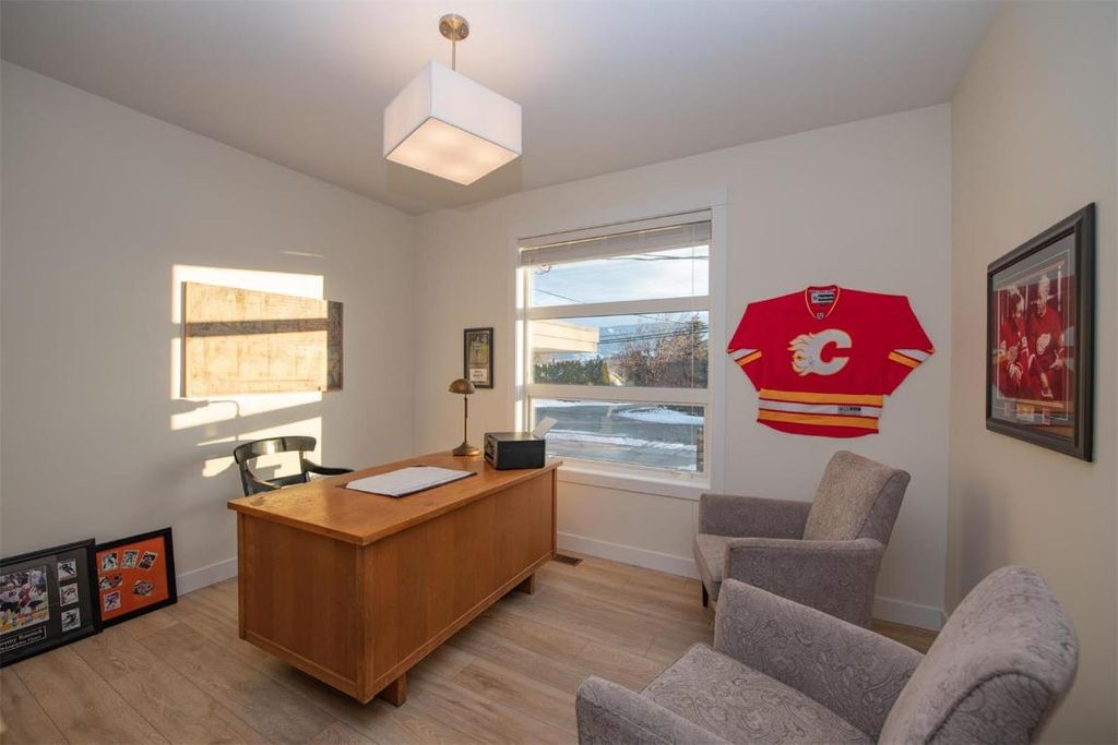 listing image 16515803019211857303