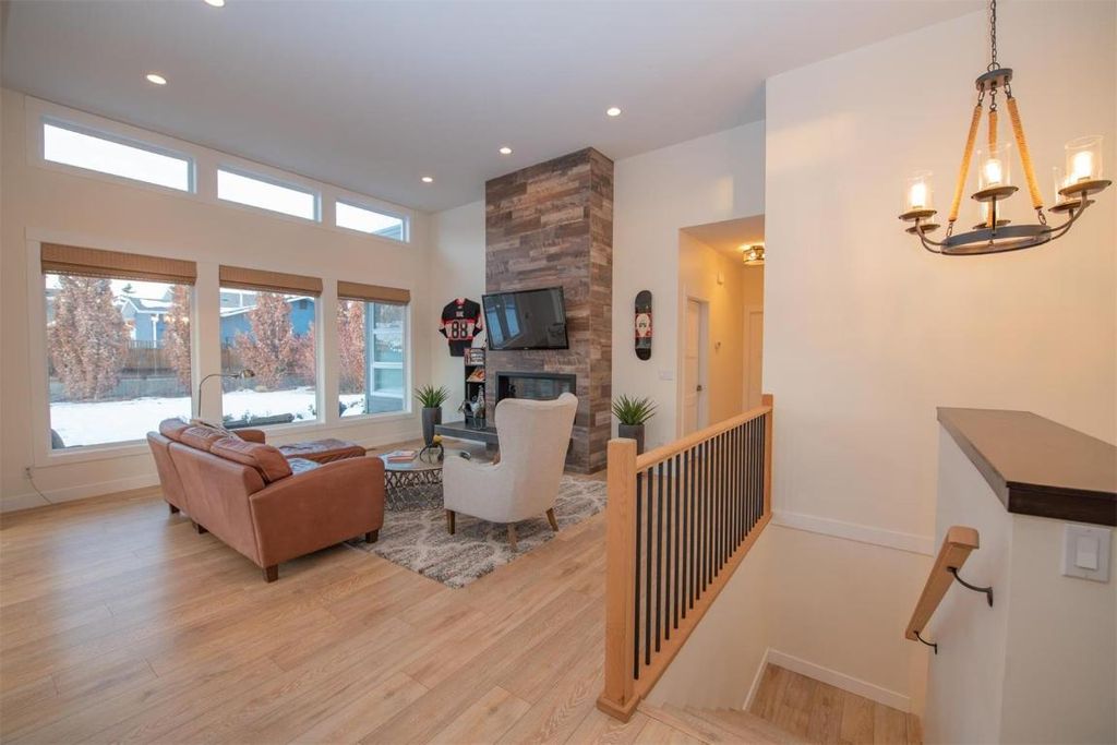 listing image 16517091646331421806