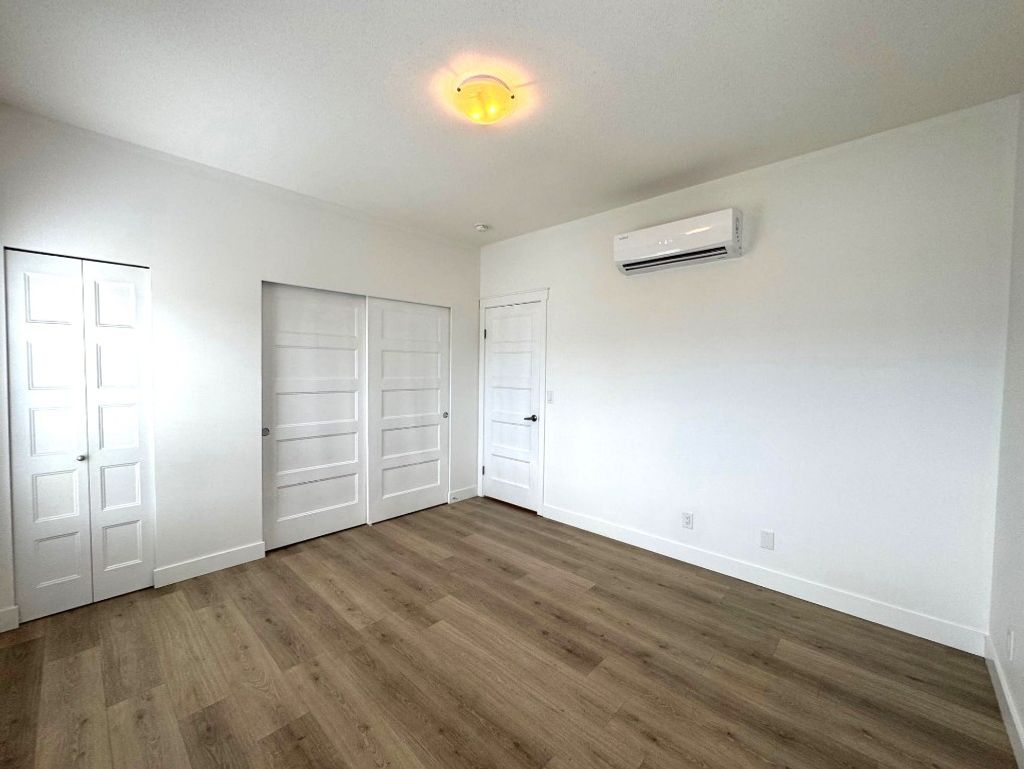 listing image 16517211460862413922