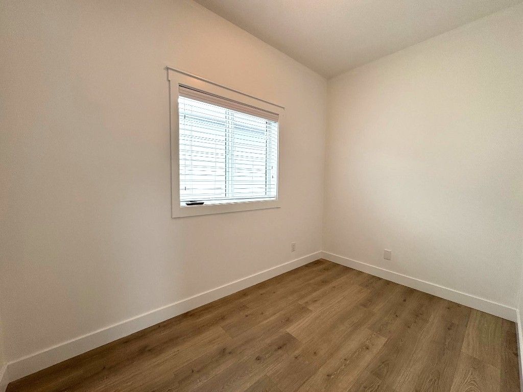 listing image 16514484475054855690