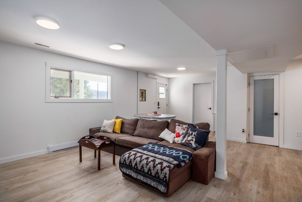 listing image 16515855572101249974