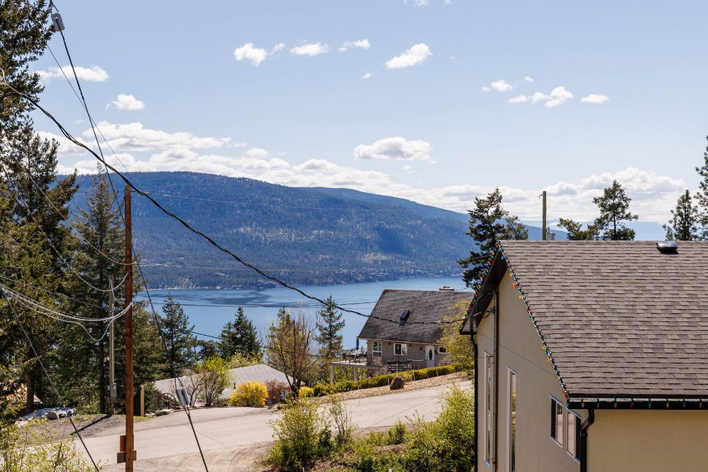 listing image 16510996027155729040