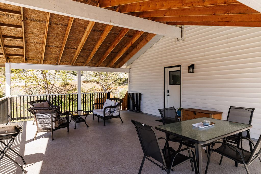 listing image 16510145578916437071