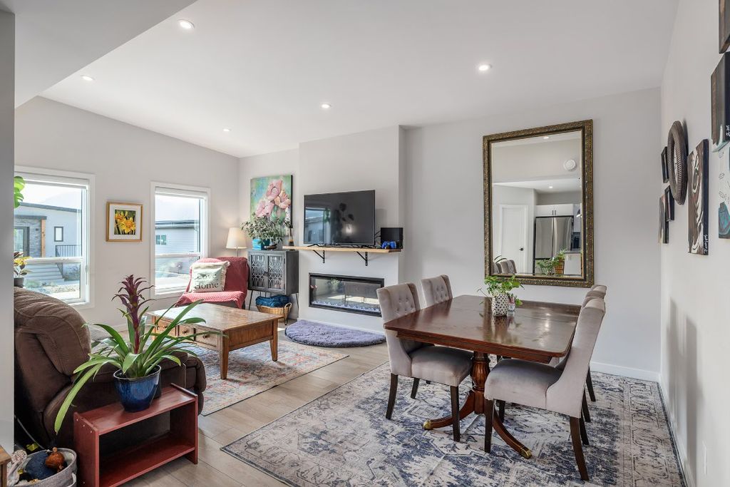 listing image 16511410426751668188