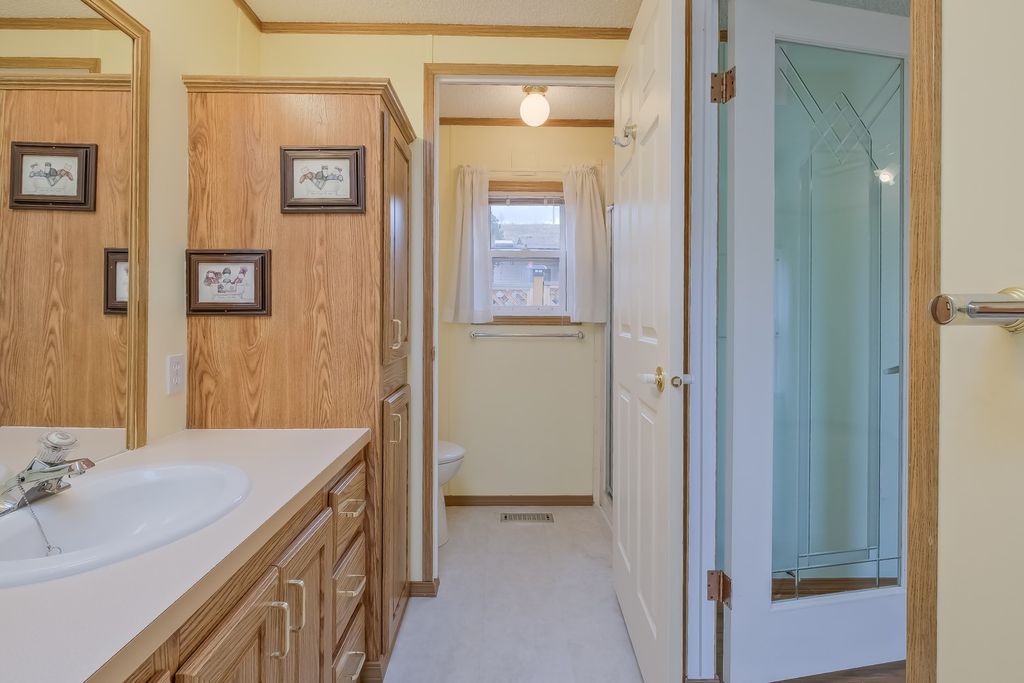 listing image 16512083172130604586