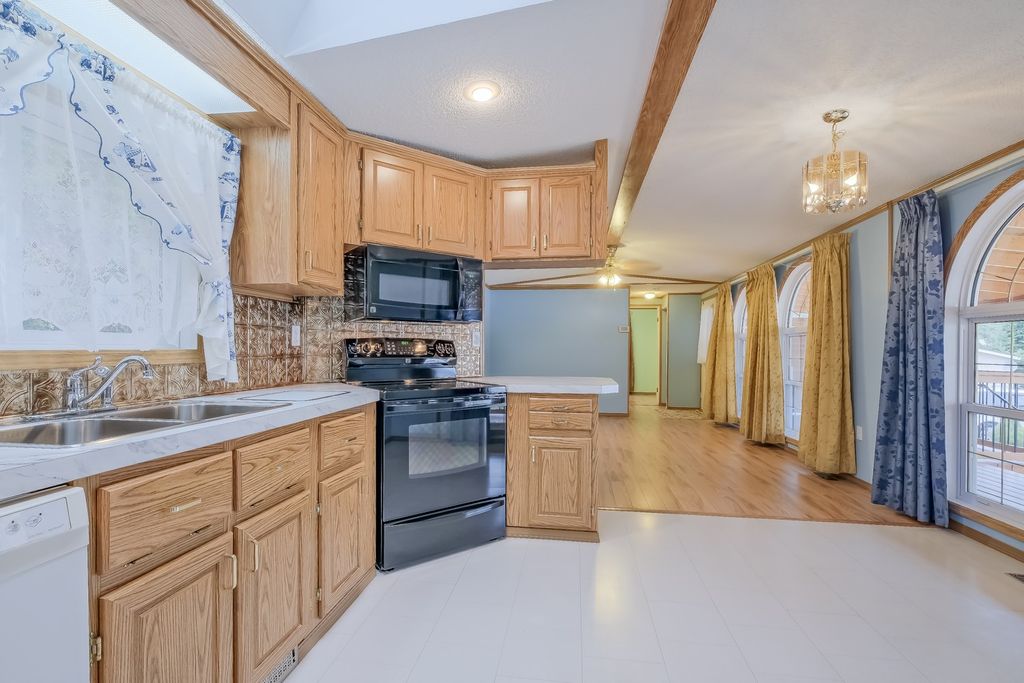 listing image 16515267982438041820