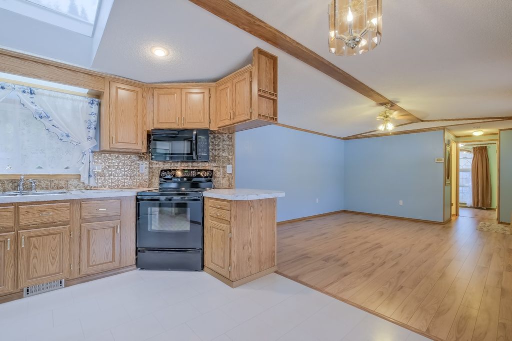 listing image 16519092756638284237