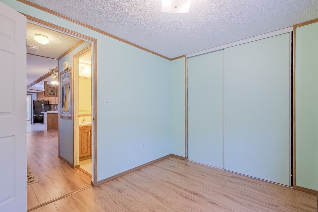 listing image 16517102025065577483