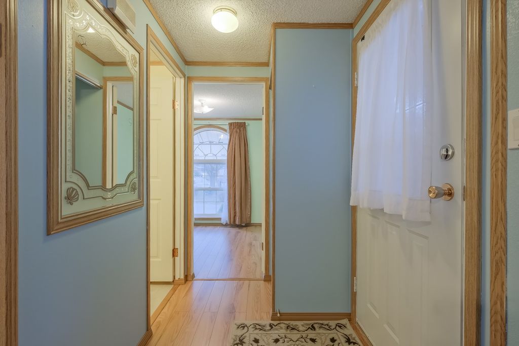 listing image 16519666925656449356