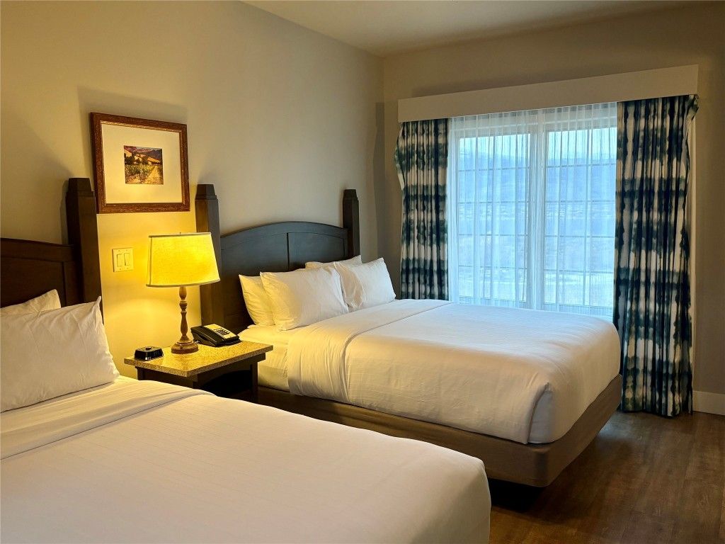 listing image 16519672739552542987