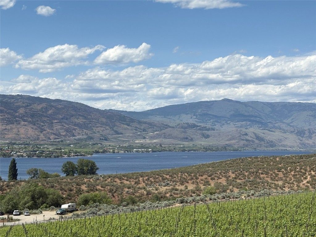 listing image 16518205118373853322