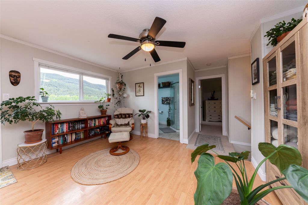 listing image 16513568323813310187