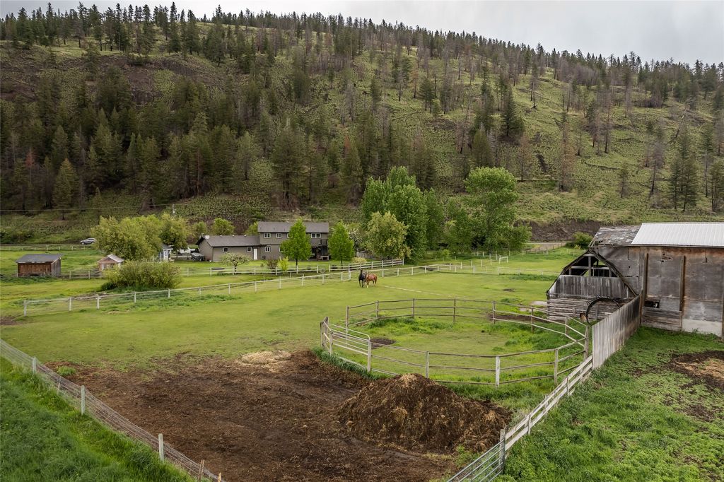 listing image 16515362102820878432