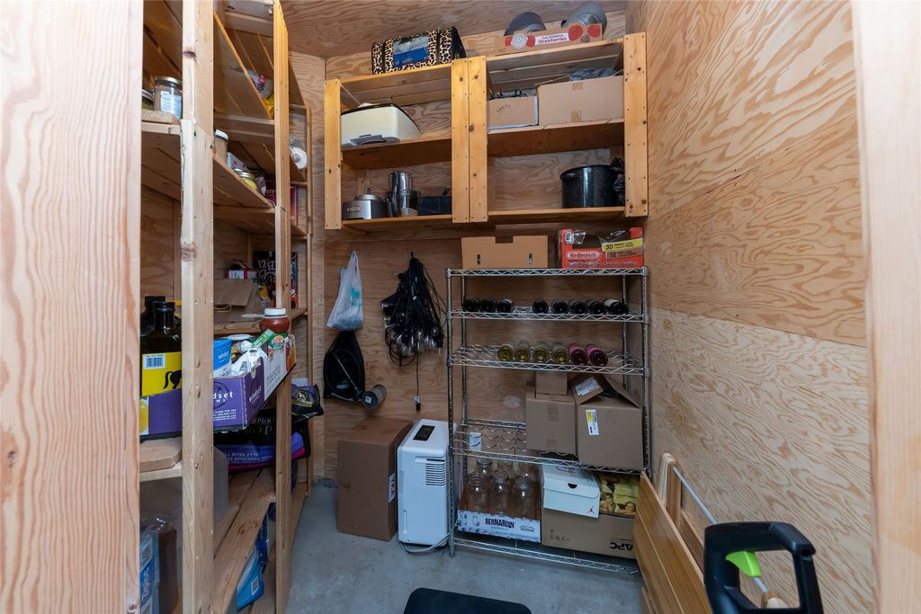 listing image 16511948570171298957