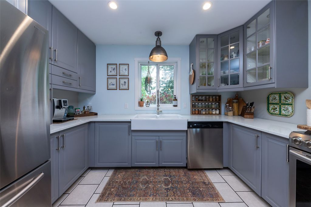 listing image 16515118438953558054