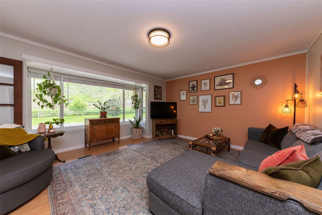 listing image 16518248470961091220