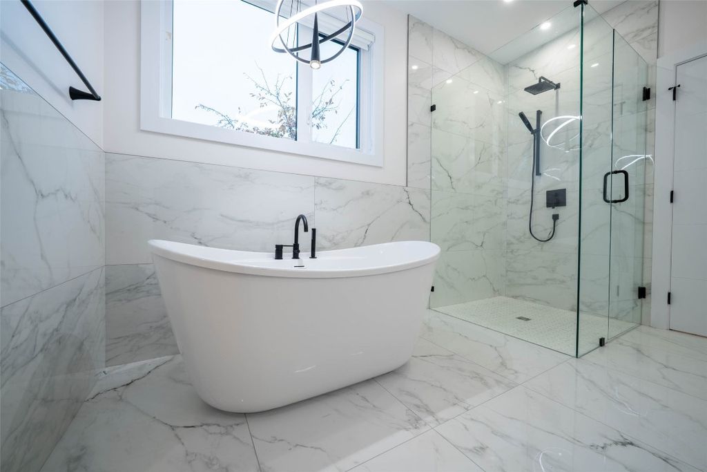 listing image 16518580616784033055