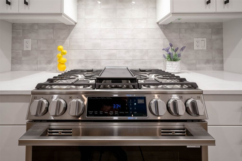 listing image 16510061547994680647