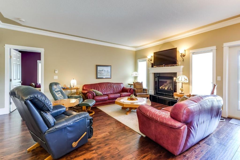 listing image 16512498539075192137