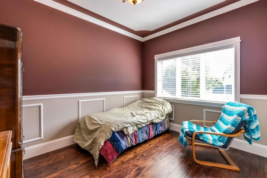 listing image 16511321582491764517