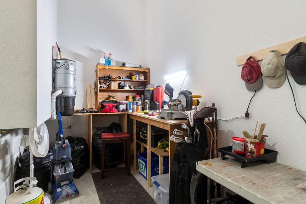 listing image 16514050921323203291