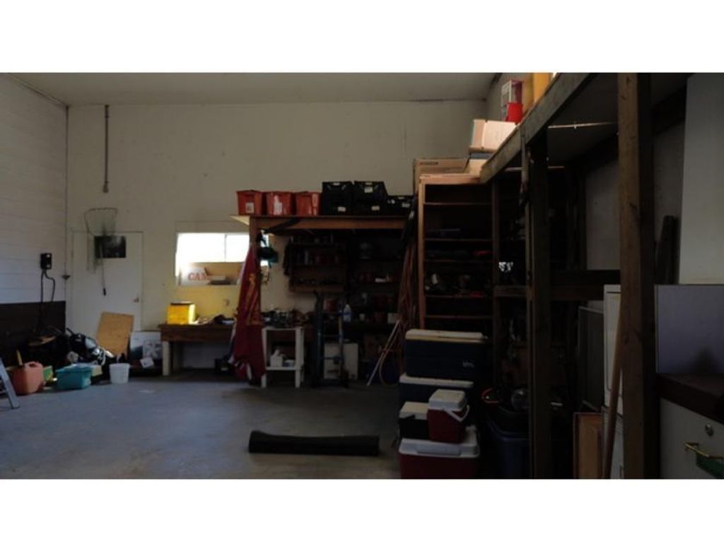 listing image 16518864013638229049