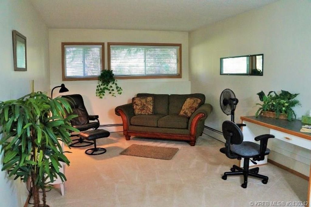 listing image 16516036925492558818