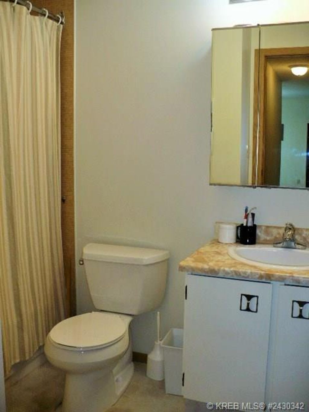 listing image 16510723878170800166