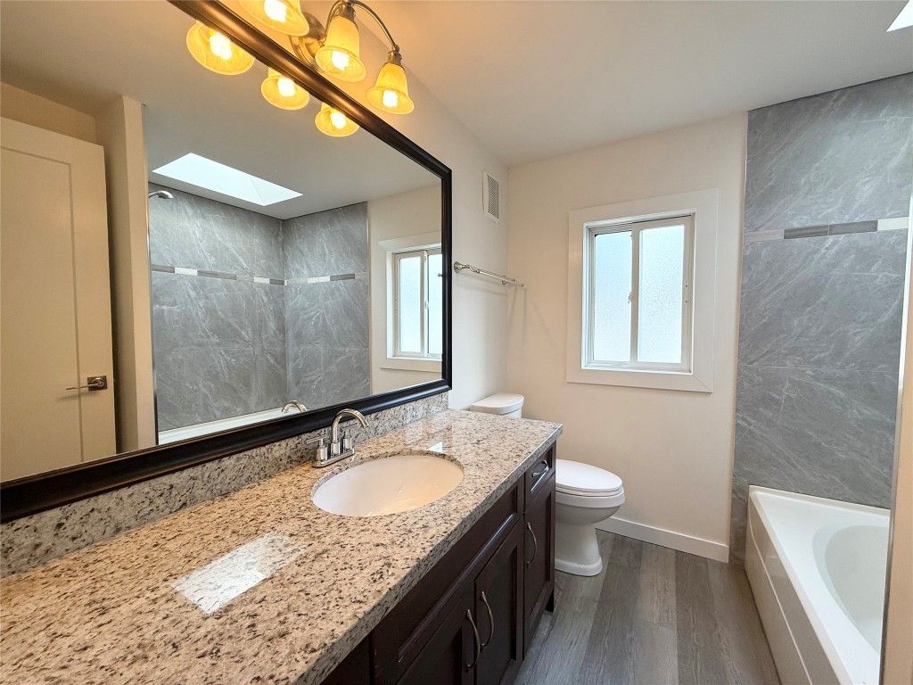 listing image 16516995072547143424