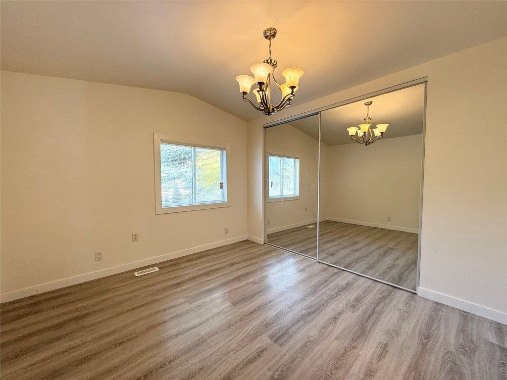 listing image 16515057875504980072