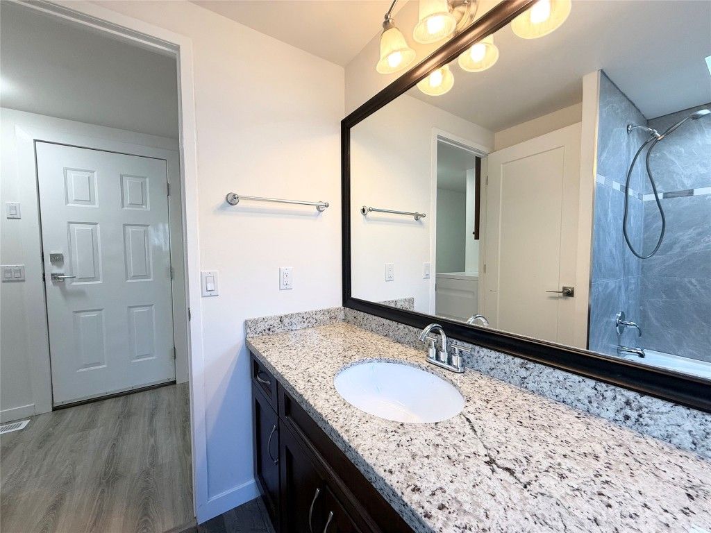 listing image 16511024350188887425