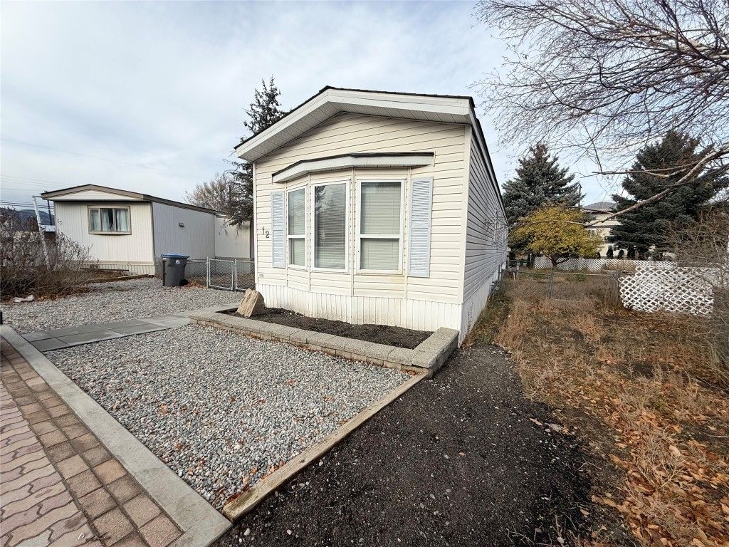 listing image 16510085701592463801