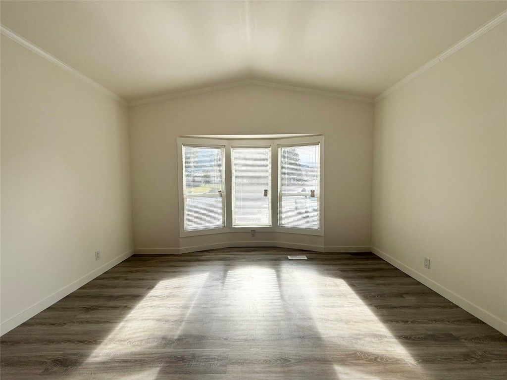 listing image 16515320400020244370