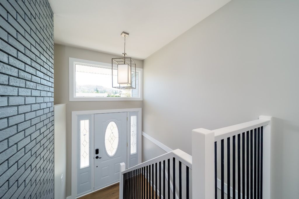 listing image 16517477087348007044
