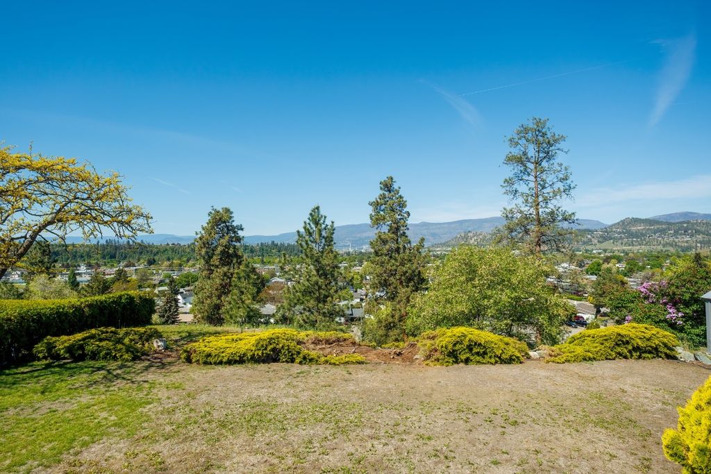 listing image 16516548531858340627