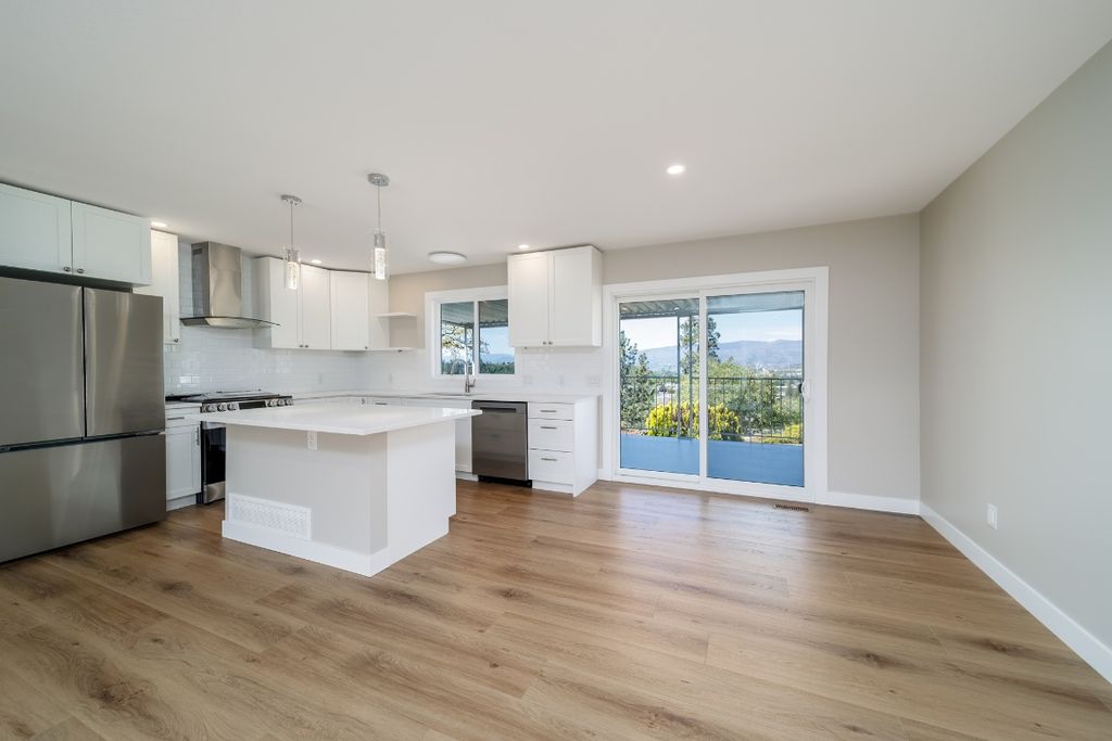 listing image 16511564380411637541