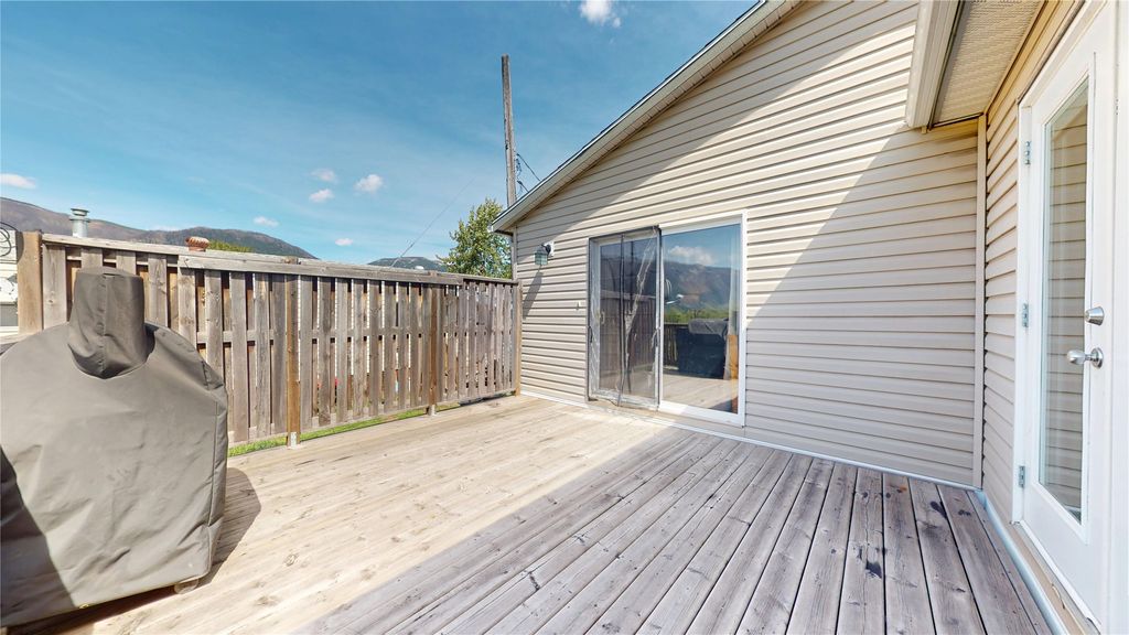 listing image 16518402918282290673