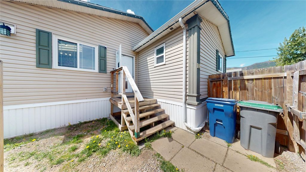 listing image 16510532137058162631