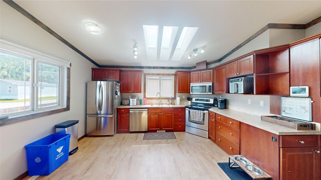 listing image 16510601228121028818