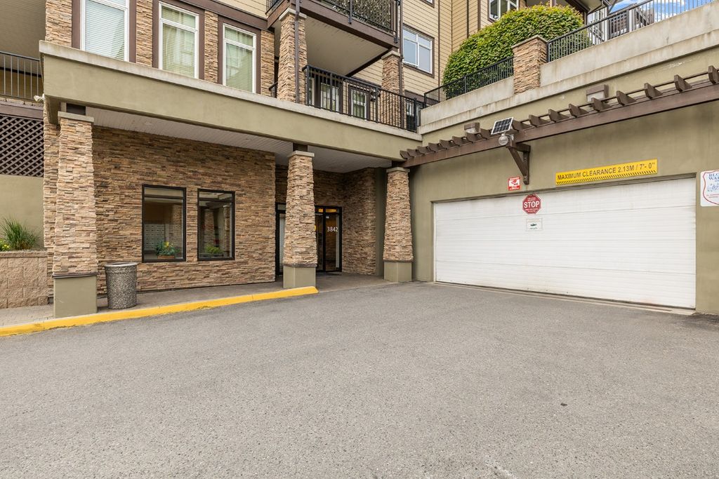 listing image 16510125257374392841