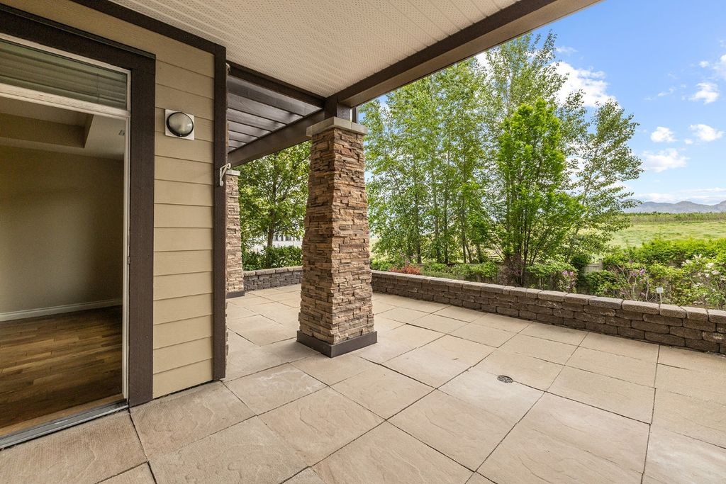 listing image 16512646016702844068