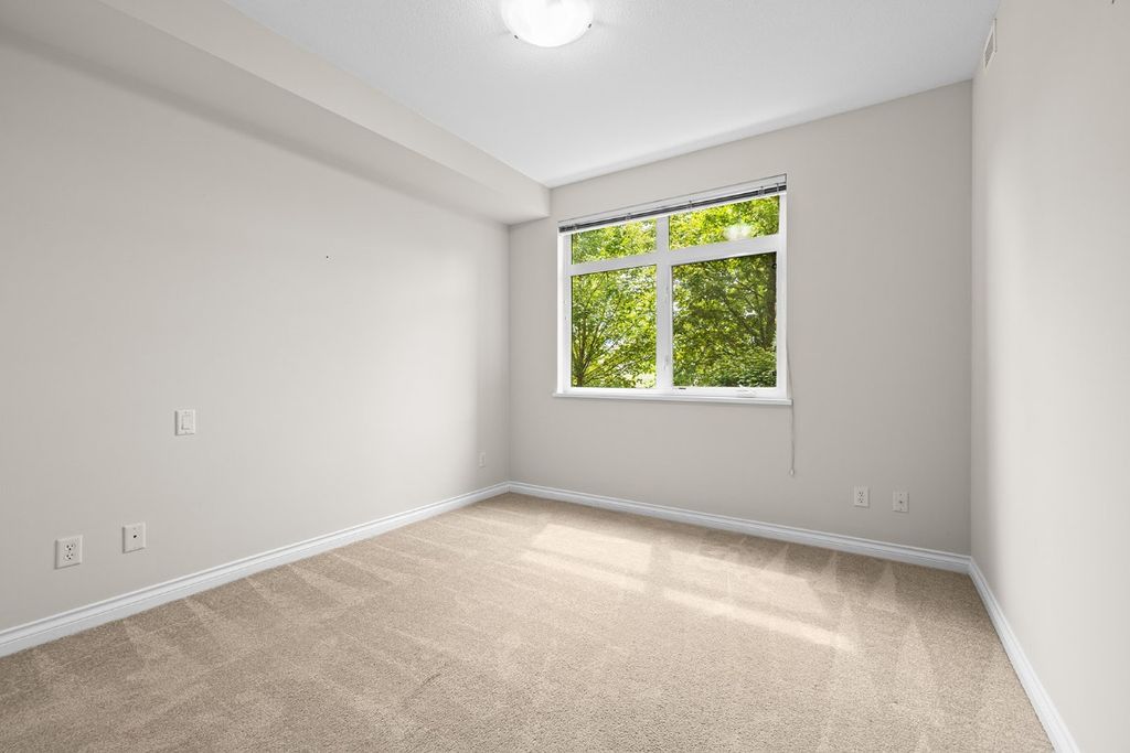 listing image 16515608806852827824