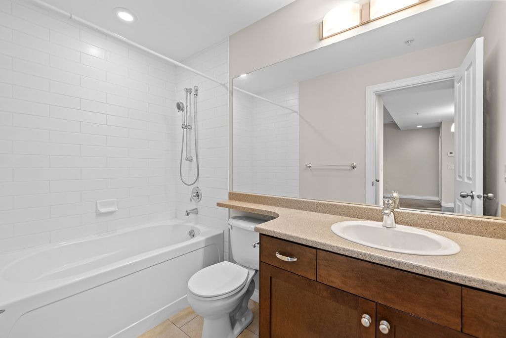 listing image 16518181040020643672