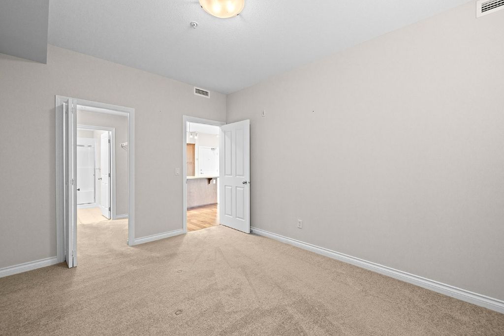 listing image 16510255398465650173