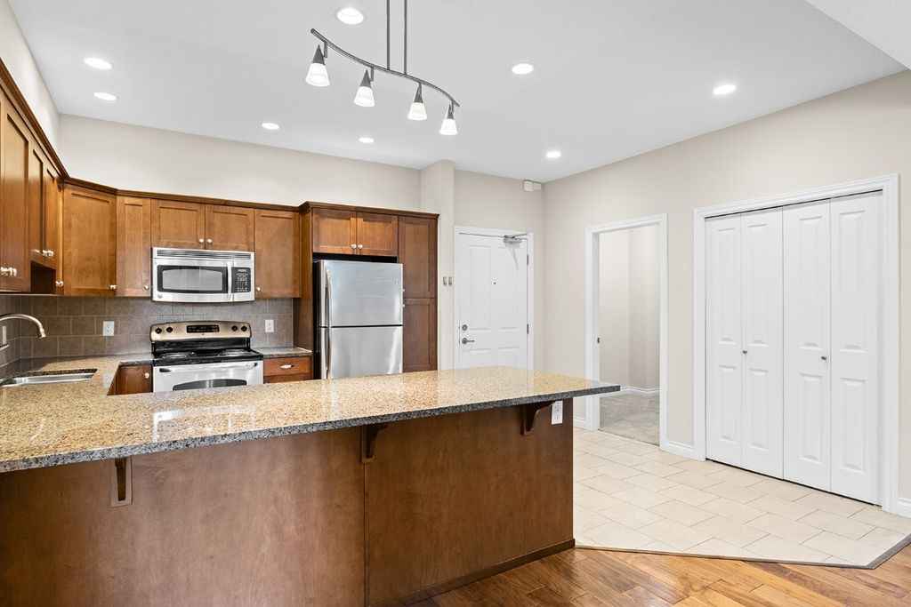 listing image 16510427171111651402