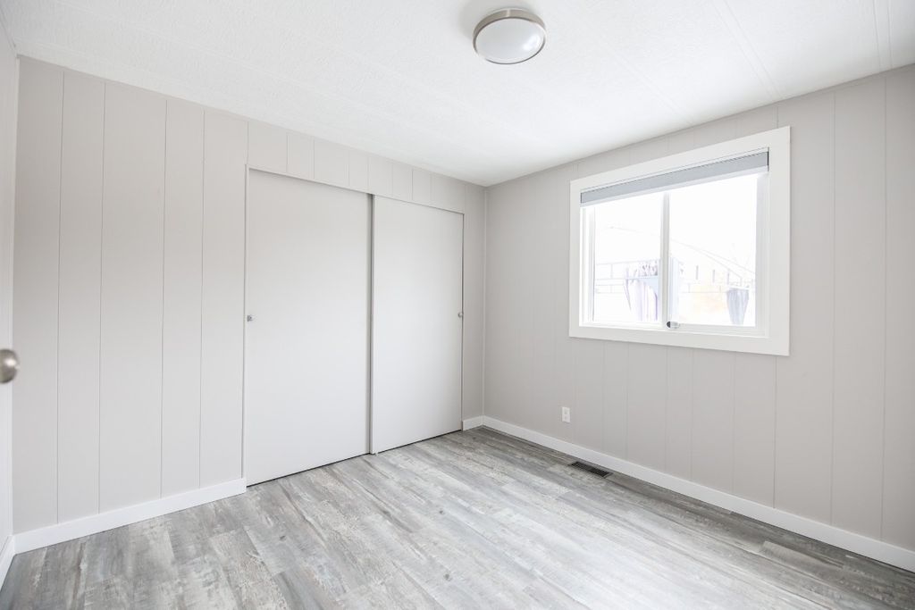 listing image 16512153732501525814