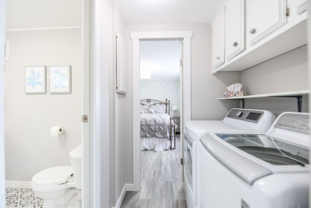 listing image 16515239040288417625