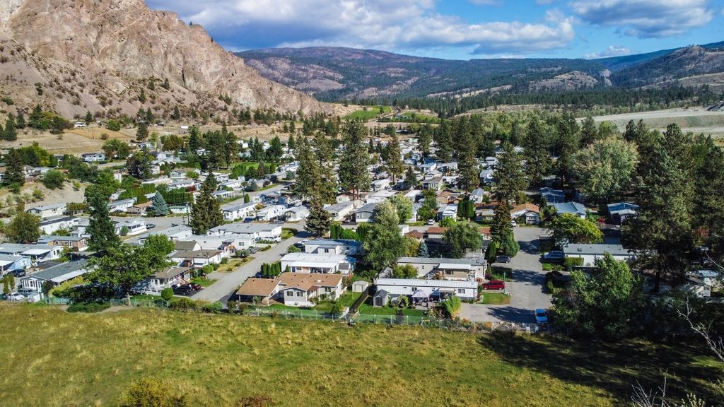 listing image 16515383487861891412